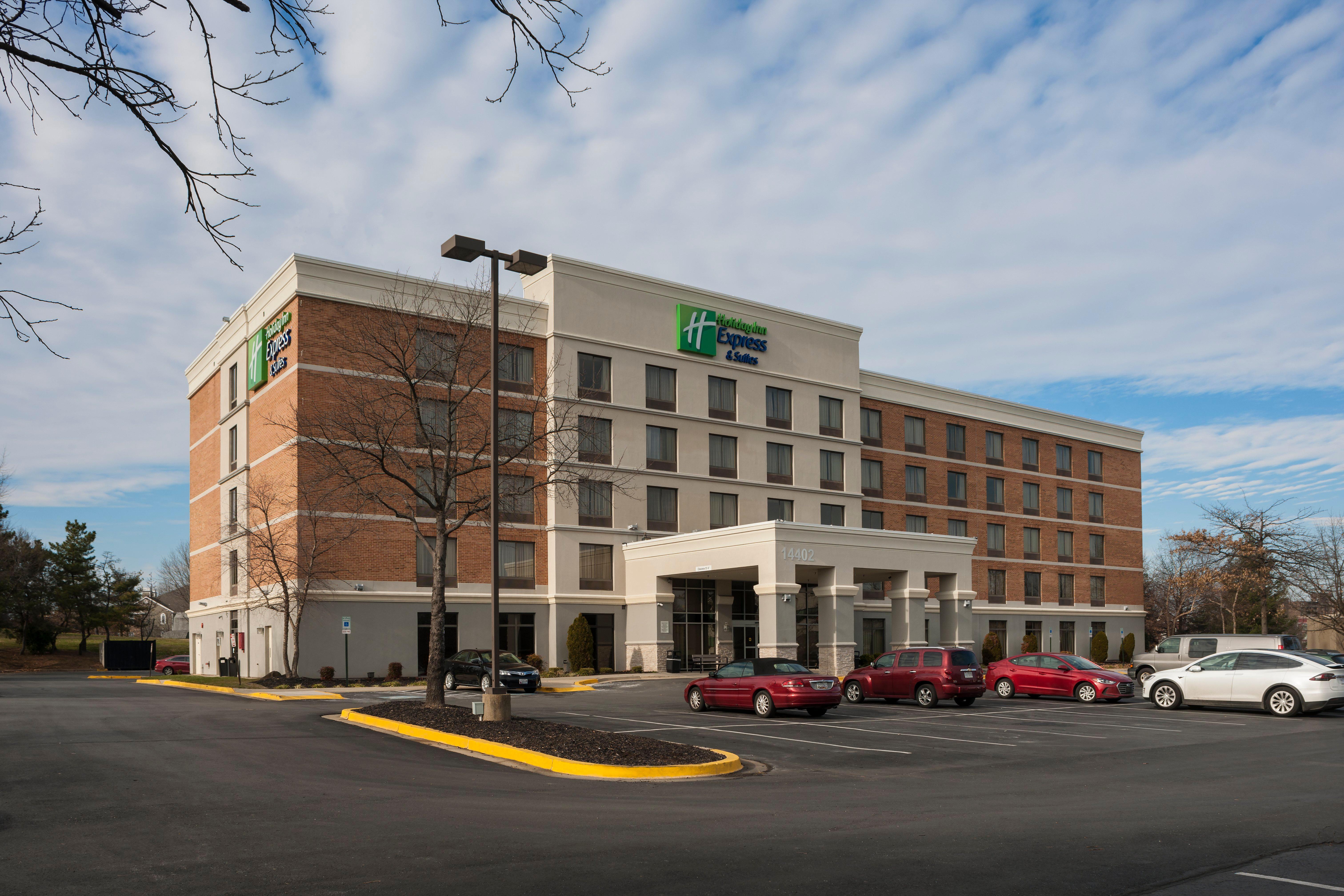 Holiday Inn Express & Suites Laurel Lakes, An Ihg Hotel Экстерьер фото